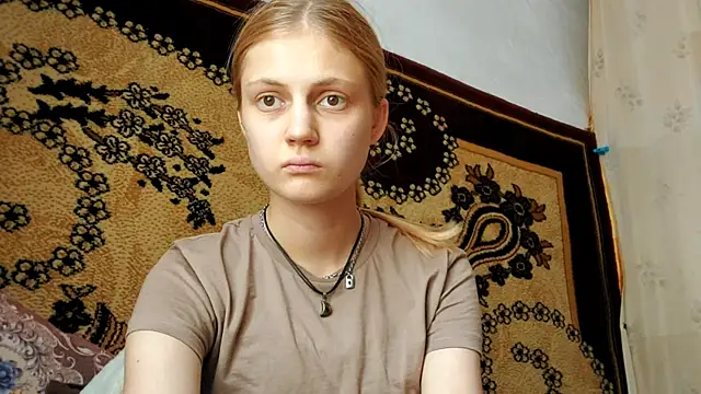 LunaLaday online show from 07-06-26, 05:14