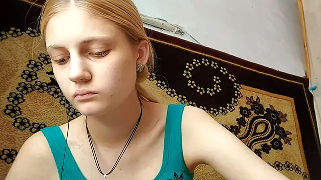 LunaLaday online show from 07-16-26, 04:53