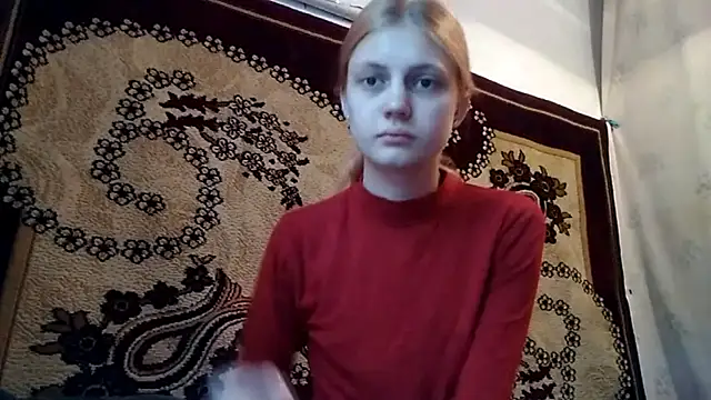 LunaLaday online show from 05-15-26, 02:20