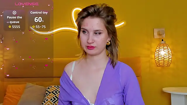 Lilianadaniels online show from 05-14-26, 01:46
