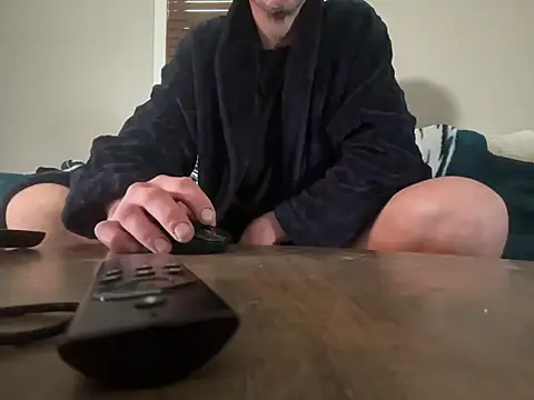 studlyhardwoodd online show from 04-26-26, 02:25