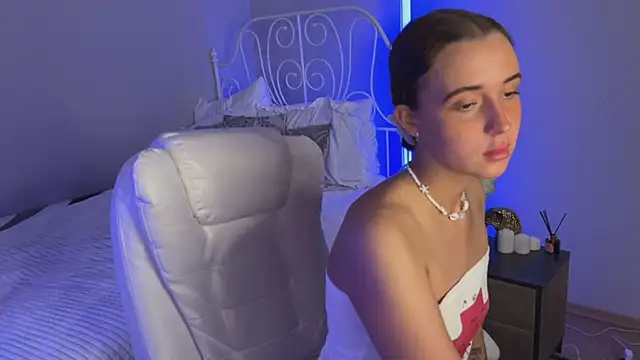Snapshot of Tiana_Belle chatting on 06-14-26, 01:24 Tiana Belle online show from 06-14-26, 01:24