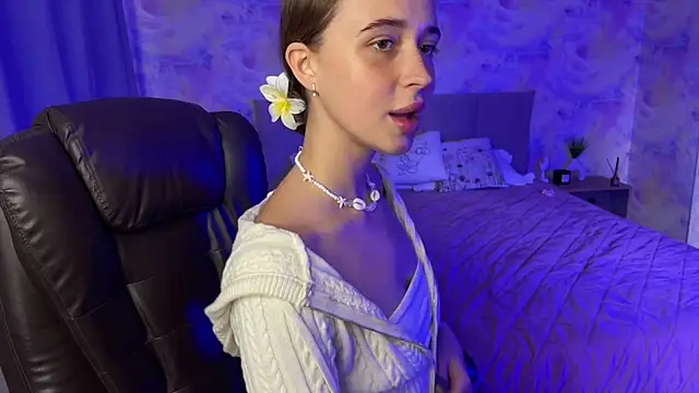 Snapshot of Tiana_Belle chatting on 05-16-26, 12:53 Tiana Belle online show from 05-16-26, 12:53