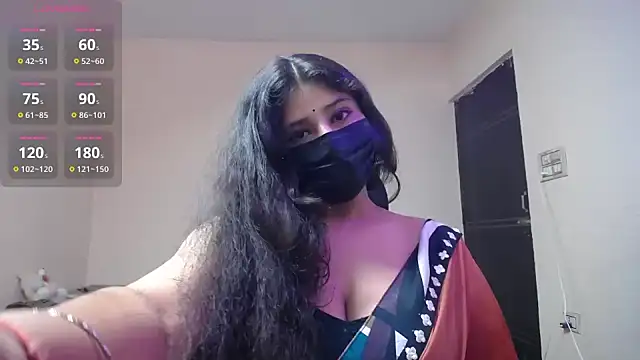 -Queenie online show from 06-11-26, 07:33