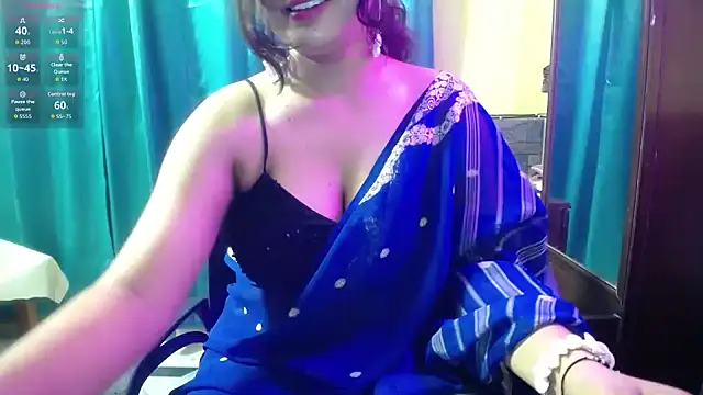-Queenie online show from 07-15-26, 05:20