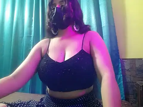 -Queenie online show from 07-03-26, 07:20
