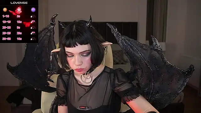 OutfitObsession online show from 05-27-26, 01:29