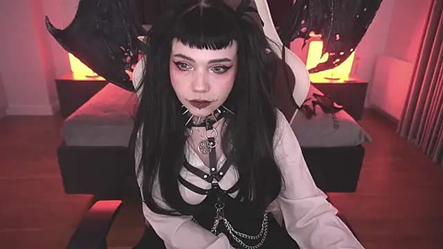 OutfitObsession online show from 05-04-26, 01:25