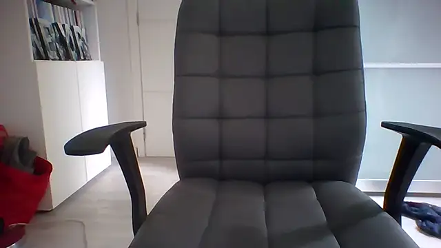 Snapshot of Leorix6 chatting on 07-23-26, 01:19 Leorix6 online show from 07-23-26, 01:19