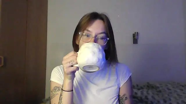 JuicyErika online show from 06-06-26, 09:20