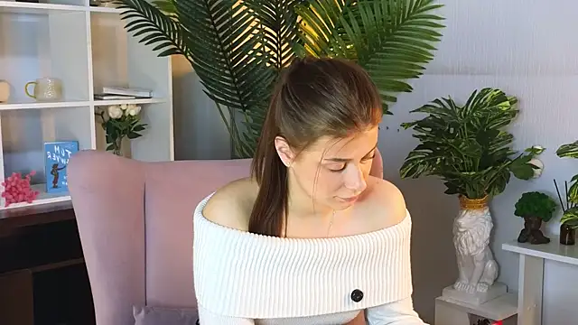 DelaineLindel online show from 04-22-26, 02:02