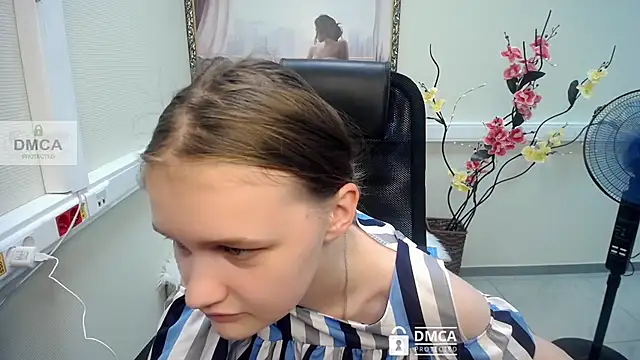  donnaSia  online show from 07-25-26, 09:39