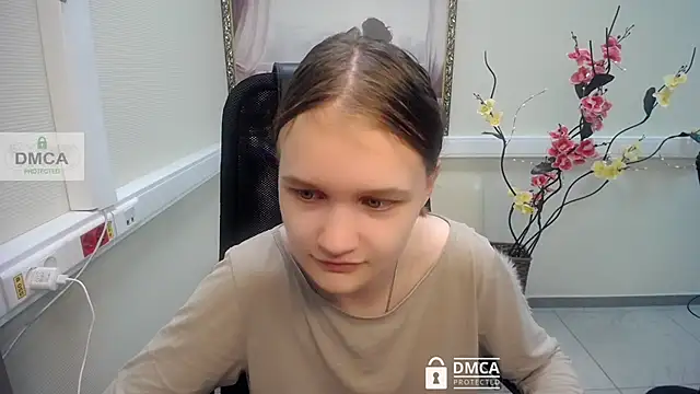  donnaSia  online show from 07-12-26, 06:47