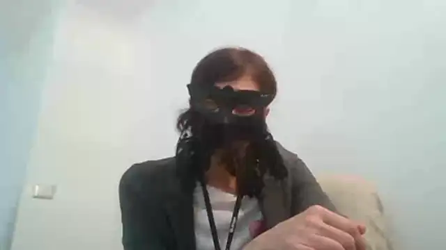 Snapshot of HelenTiAscolta chatting on 05-09-26, 02:31 HelenTiAscolta online show from 05-09-26, 02:31