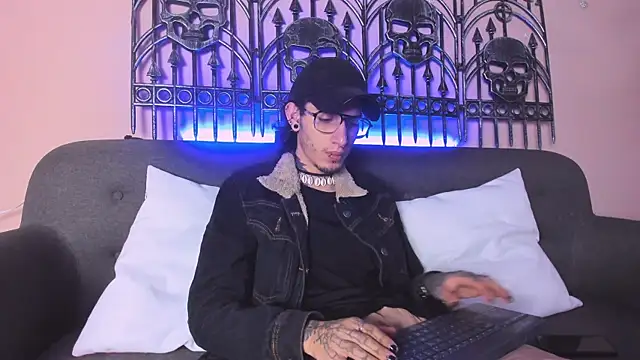 Vergil Noir  online show from 05-29-26, 04:07