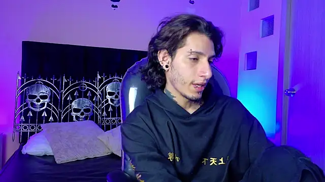 Vergil Noir  online show from 06-02-26, 04:12