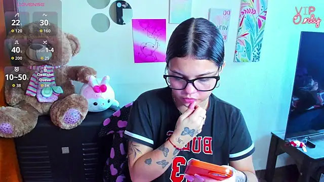 angelina 77 online show from 05-29-26, 04:02