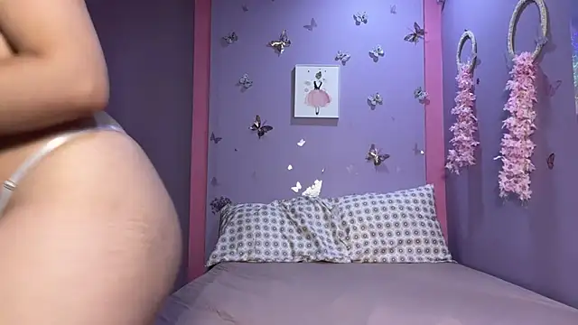 Violett Moonx online show from 07-17-26, 09:56