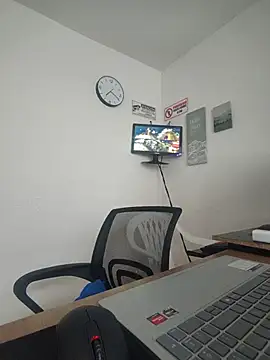Snapshot of Queen_linda1 chatting on 06-28-26, 12:22 Queen linda1 online show from 06-28-26, 12:22