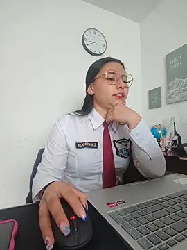 Queen linda1 online show from 05-26-26, 01:42