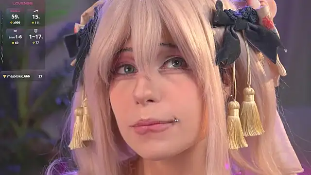 Snapshot of CosplayDream chatting on 08-05-26, 08:47 CosplayDream online show from 08-05-26, 08:47