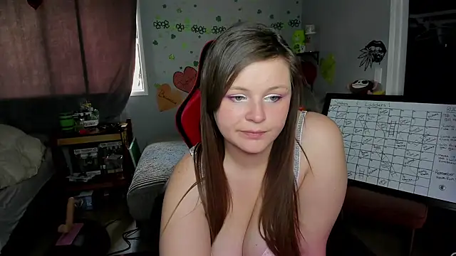 DelilaFields2 online show from 05-26-26, 06:28