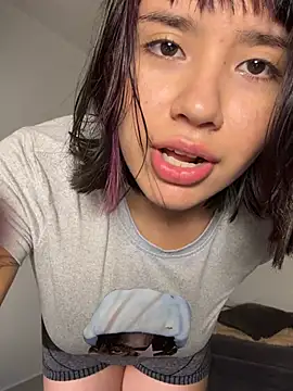 Snapshot of Prissi_rivas2 chatting on 04-25-26, 12:24 Prissi rivas2 online show from 04-25-26, 12:24