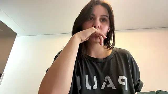 www Lily13 online show from 04-24-26, 05:42