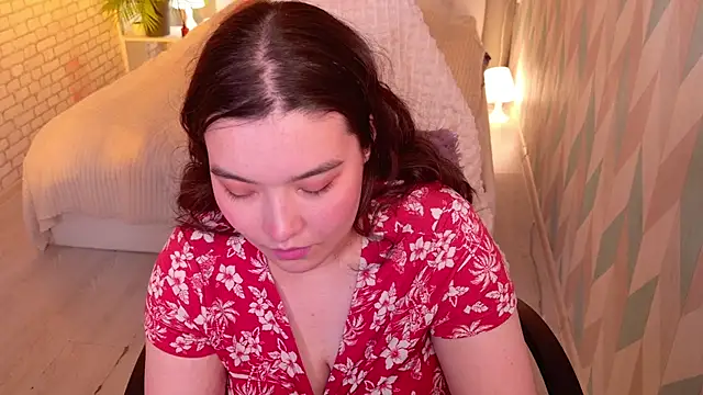 MomoRins online show from 06-11-26, 02:53
