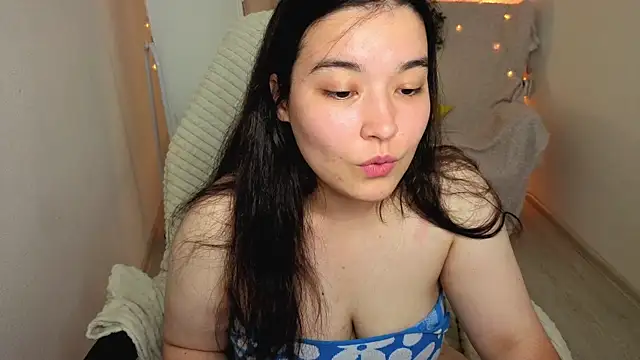 MomoRins online show from 07-02-26, 03:23