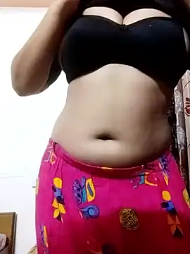 Snapshot of diya_raksha chatting on 05-10-26, 07:23 diya raksha online show from 05-10-26, 07:23