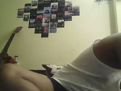 Snapshot of Secreat_playBoy001 chatting on 04-28-26, 06:23 Secreat playBoy001 online show from 04-28-26, 06:23