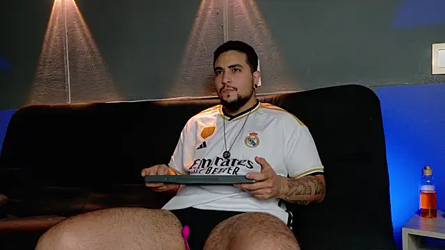 Snapshot of Marcus_Aress chatting on 06-19-26, 12:00 Marcus Aress online show from 06-19-26, 12:00