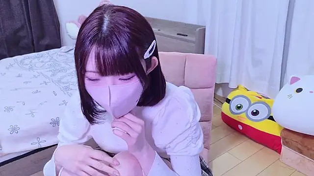 hiyo0001 online show from 05-03-26, 01:58