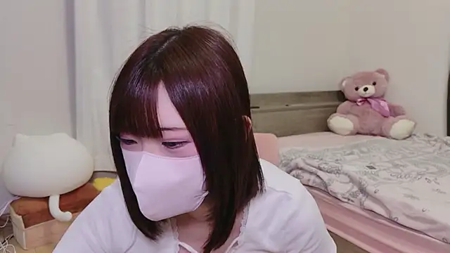 Snapshot of hiyo0001 chatting on 05-19-26, 02:02 hiyo0001 online show from 05-19-26, 02:02