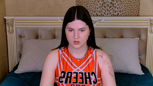 IvySimmons online show from 05-13-26, 03:52