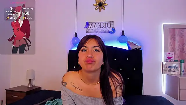 lizz cherry  online show from 05-01-26, 10:15