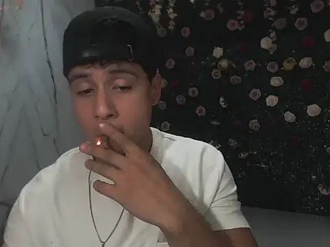 jbarto  online show from 05-08-26, 02:48