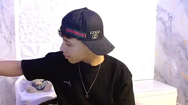 jbarto  online show from 04-21-26, 09:32