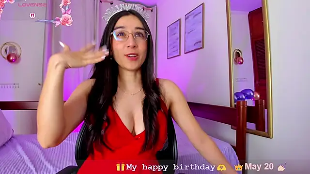 Elisabetta Amour online show from 05-20-26, 10:23