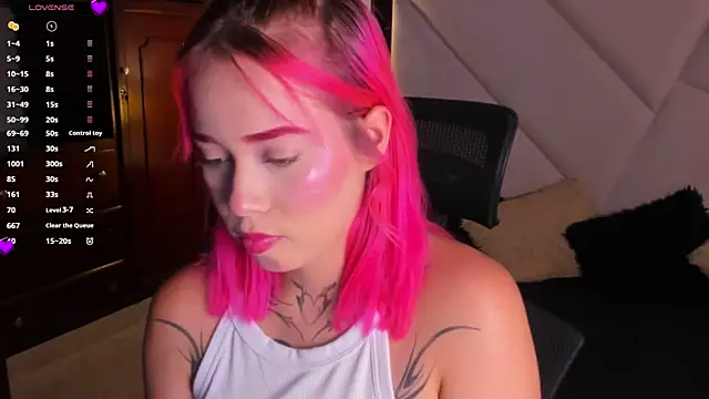 pinkiflame online show from 07-02-26, 10:05
