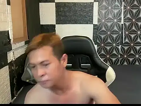 FuckMeeGUYS online show from 06-10-26, 05:30