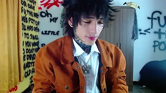 Snapshot of Ryoko_vishnu chatting on 07-30-26, 01:27 Ryoko vishnu online show from 07-30-26, 01:27