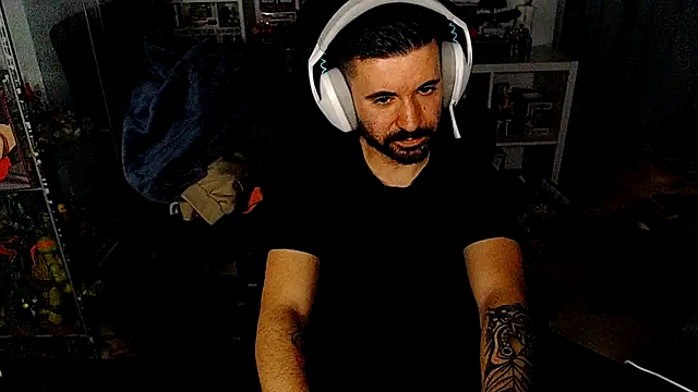 chiquitoconsecreto online show from 04-23-26, 03:13