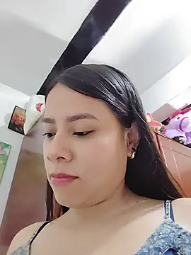 Nicol Alvarez1 online show from 05-21-26, 10:40