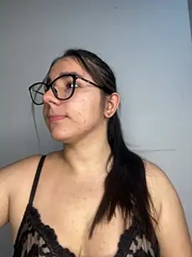 mia khalaf online show from 05-10-26, 02:37