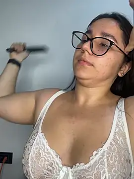 mia khalaf online show from 05-08-26, 02:04