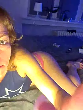 SweetLuc11 online show from 05-04-26, 01:42