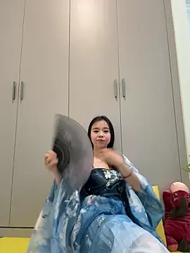 NiNa5203 online show from 05-11-26, 06:04