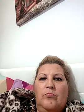 Divineblond online show from 10-14-25, 08:31